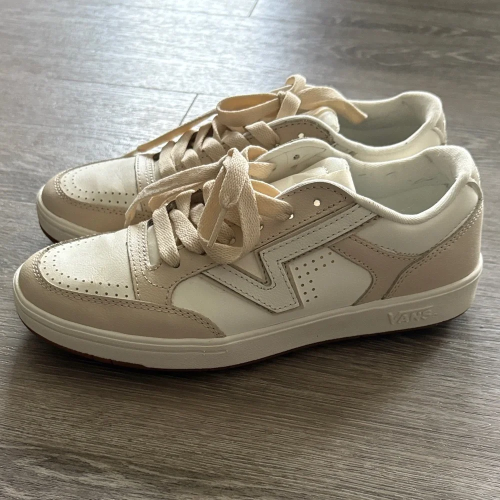 Vans Women's Beige and White Sneakers - Picture 1 of 4